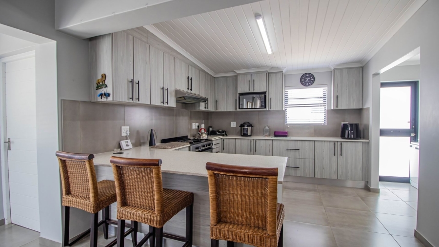 3 Bedroom Property for Sale in Atlantic Waves Estate Western Cape